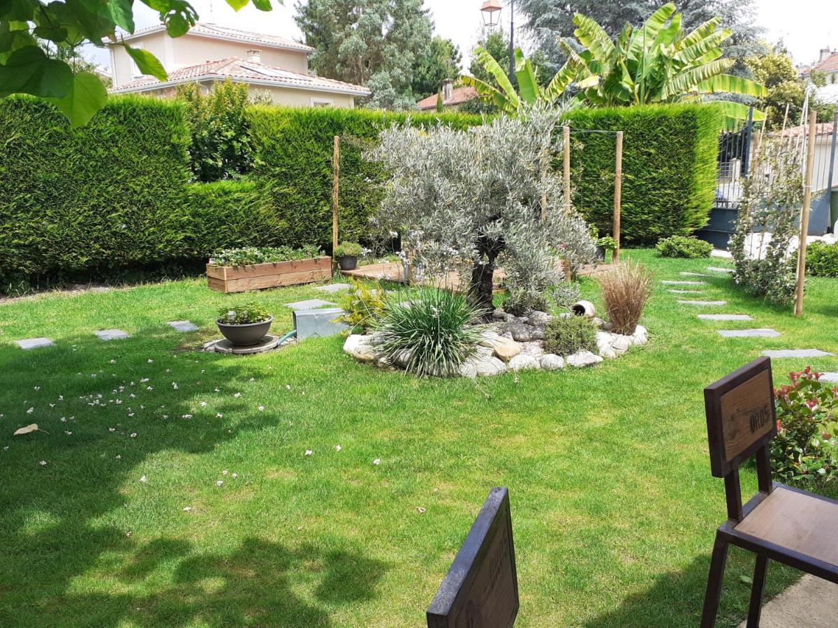 Bed and Breakfast Chez Jeanfi Fronsac  Exterior foto