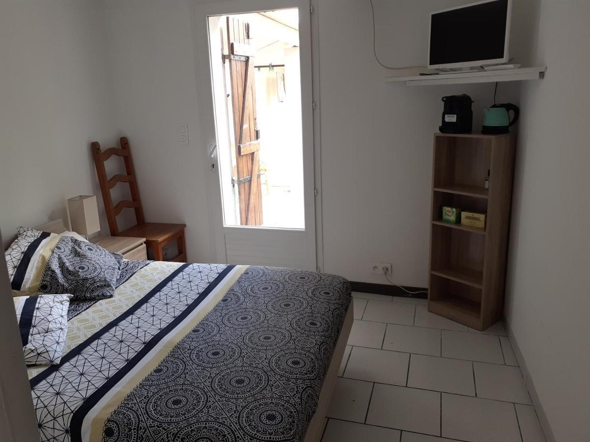 Bed and Breakfast Chez Jeanfi Fronsac  Exterior foto