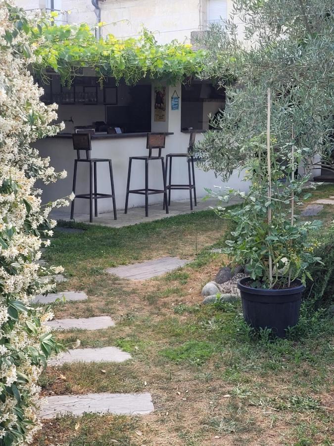 Bed and Breakfast Chez Jeanfi Fronsac  Exterior foto